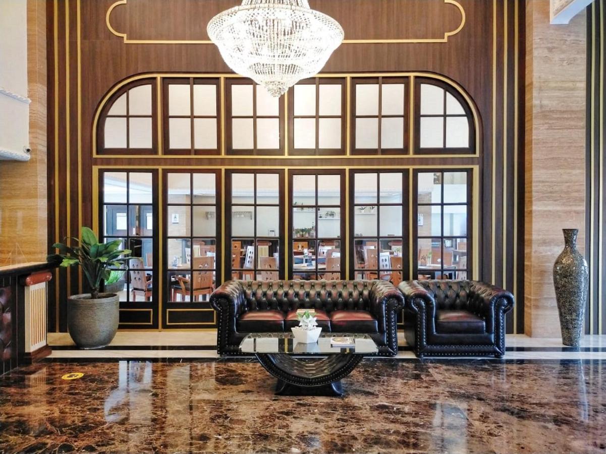 D'Senopati Malioboro Grand Hotel Jogjacarta Exterior foto