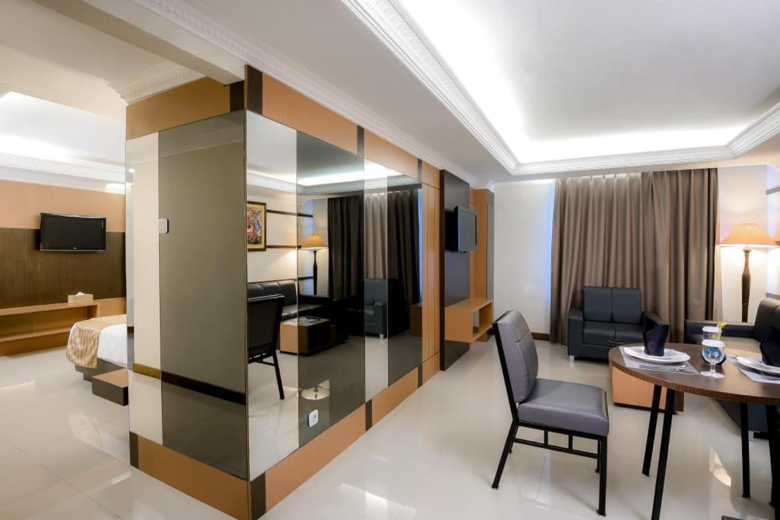 D'Senopati Malioboro Grand Hotel Jogjacarta Exterior foto