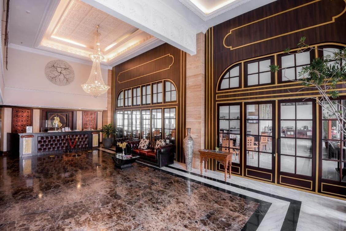 D'Senopati Malioboro Grand Hotel Jogjacarta Exterior foto