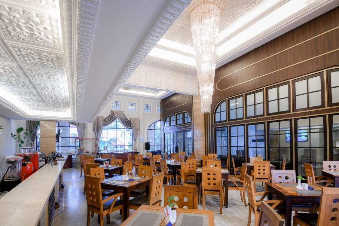 D'Senopati Malioboro Grand Hotel Jogjacarta Exterior foto