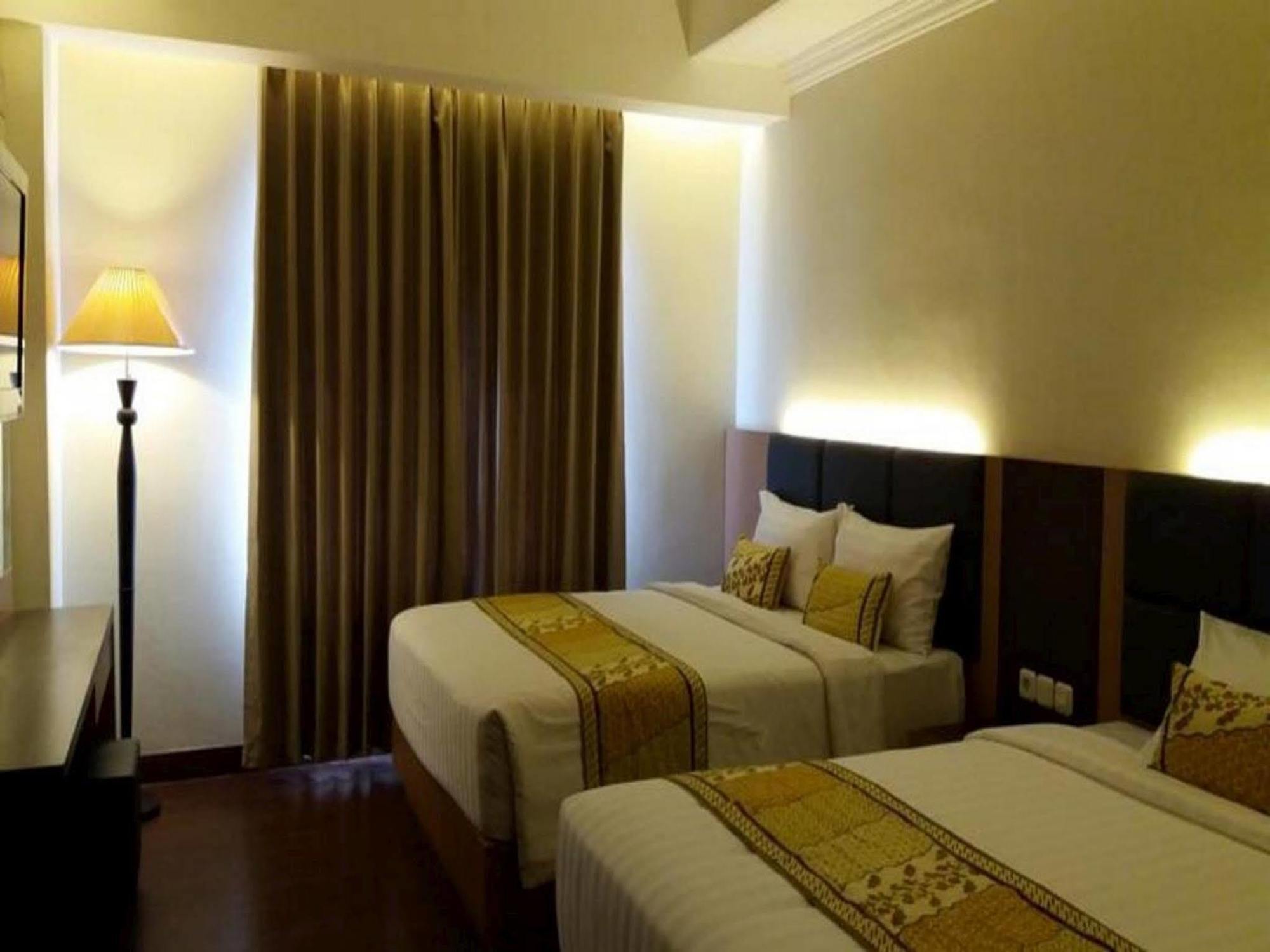 D'Senopati Malioboro Grand Hotel Jogjacarta Exterior foto