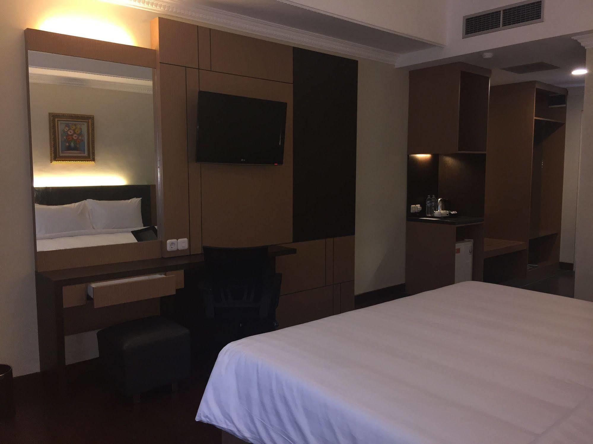 D'Senopati Malioboro Grand Hotel Jogjacarta Exterior foto