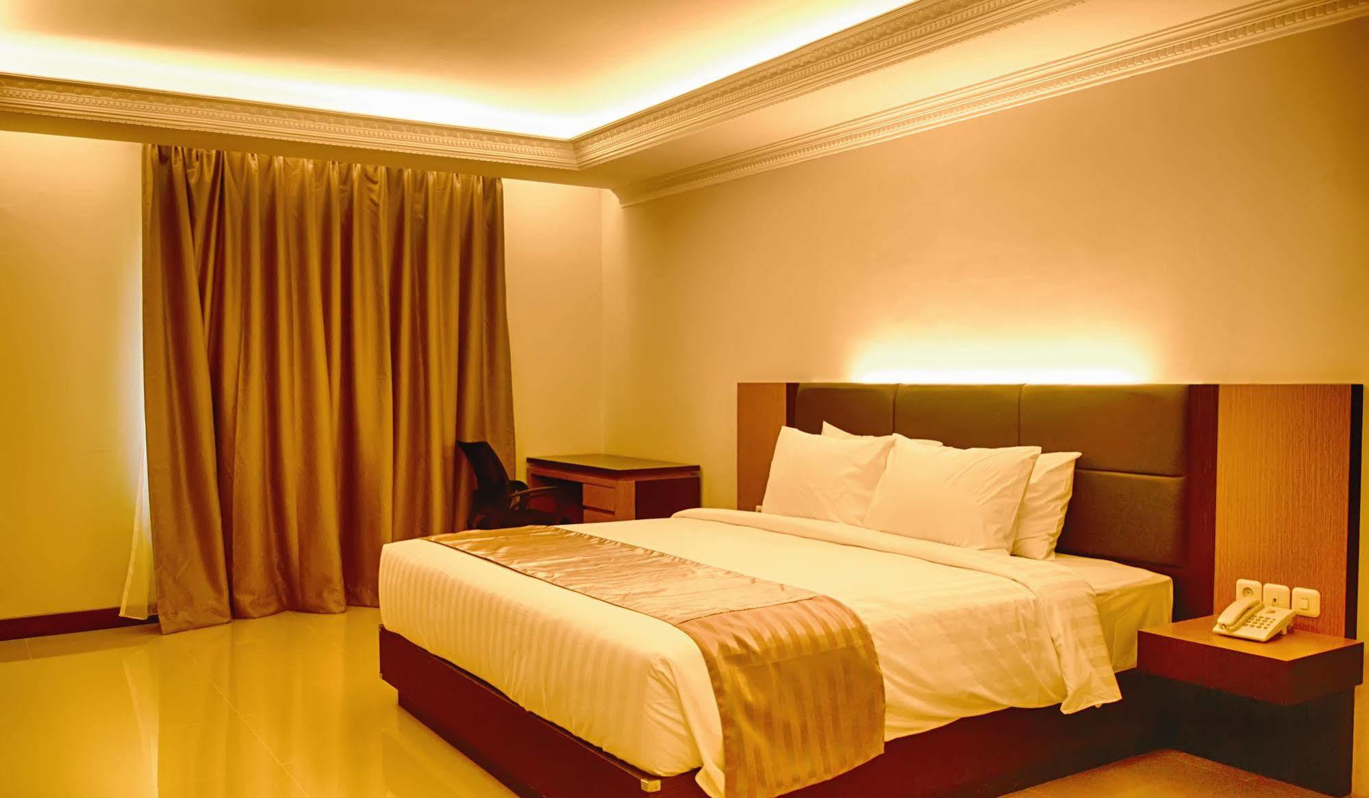D'Senopati Malioboro Grand Hotel Jogjacarta Exterior foto